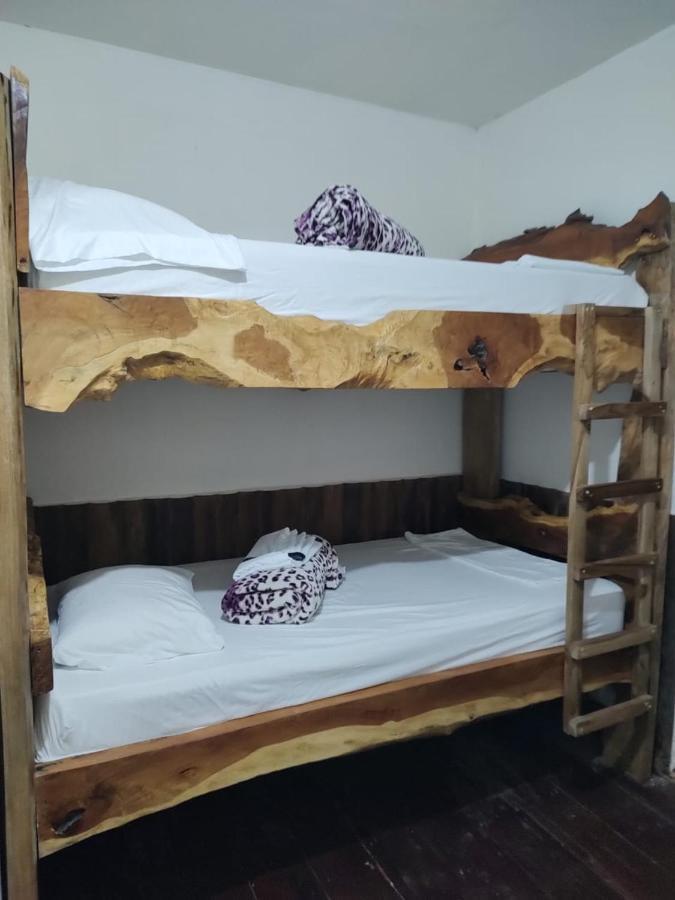 فندق Hostal Casa Madrigal فيلانديا المظهر الخارجي الصورة