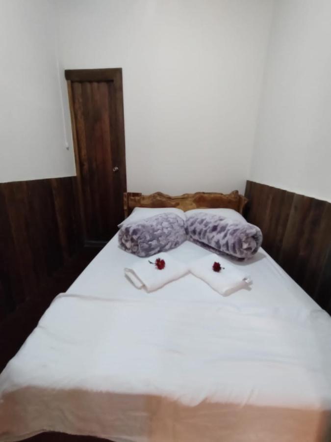 فندق Hostal Casa Madrigal فيلانديا المظهر الخارجي الصورة