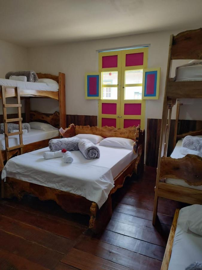 فندق Hostal Casa Madrigal فيلانديا المظهر الخارجي الصورة