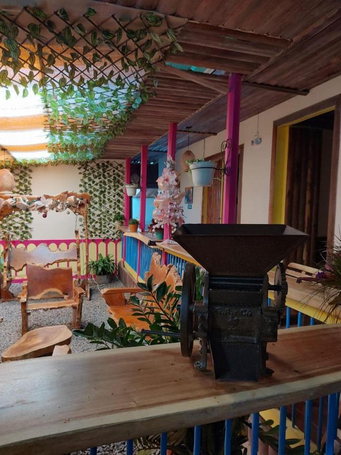 فندق Hostal Casa Madrigal فيلانديا المظهر الخارجي الصورة